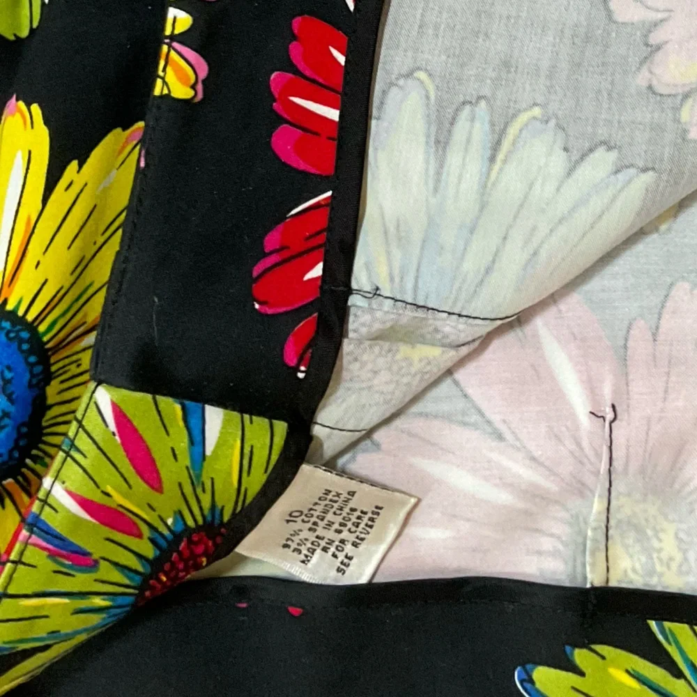 Andrea Viccaro Y2K 1990’s Colorful Daisy ‎ Bright Artsy Pencil Skirt. Size 10